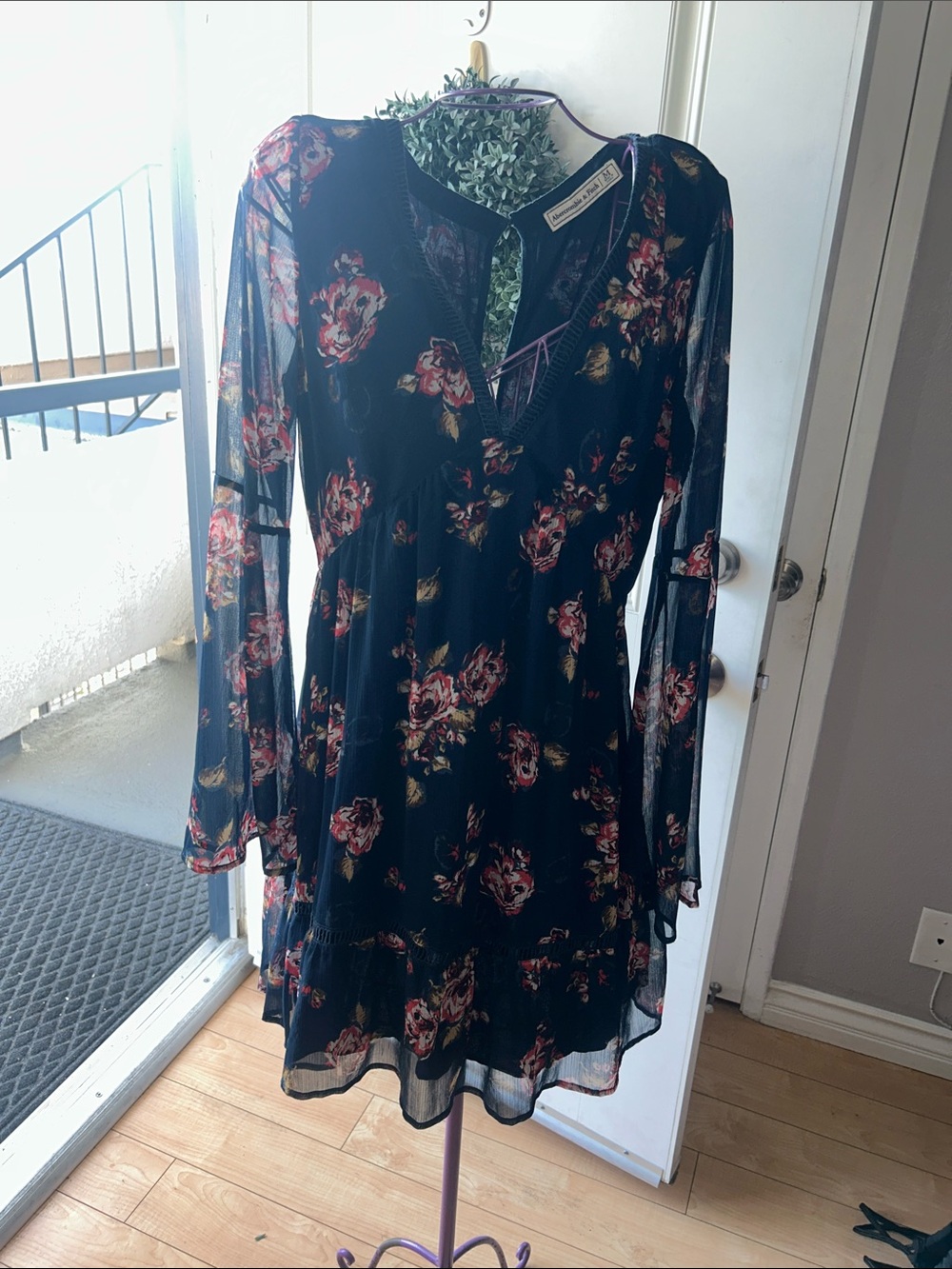 Abercrombie & Fitch Black Floral Long-Sleeve Dress
